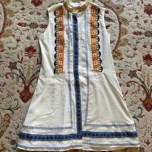 Tory burch size 6 Adriana dress. Half Button down. Beautiful detail.